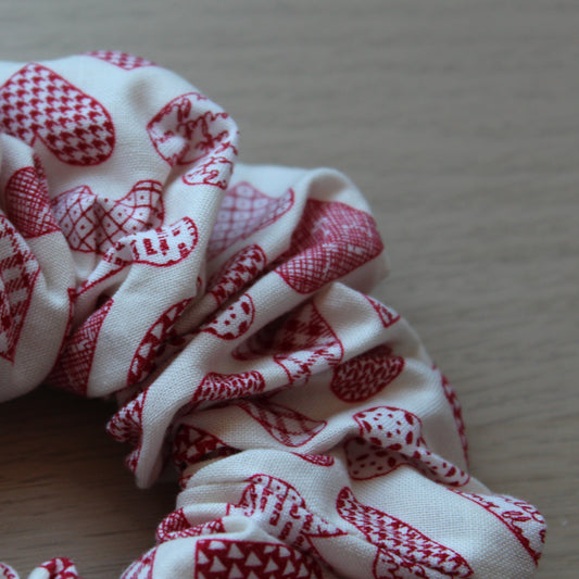 Red heart oversized scrunchie