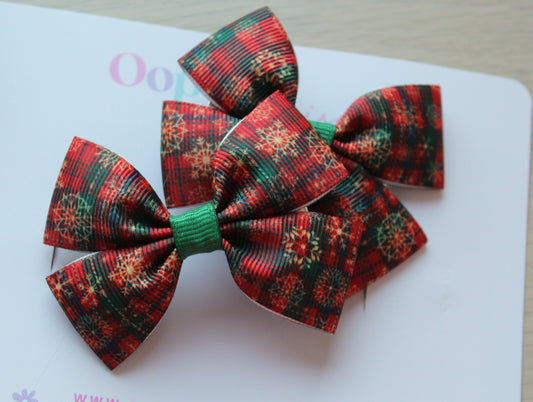 Red and green plaid hair bow