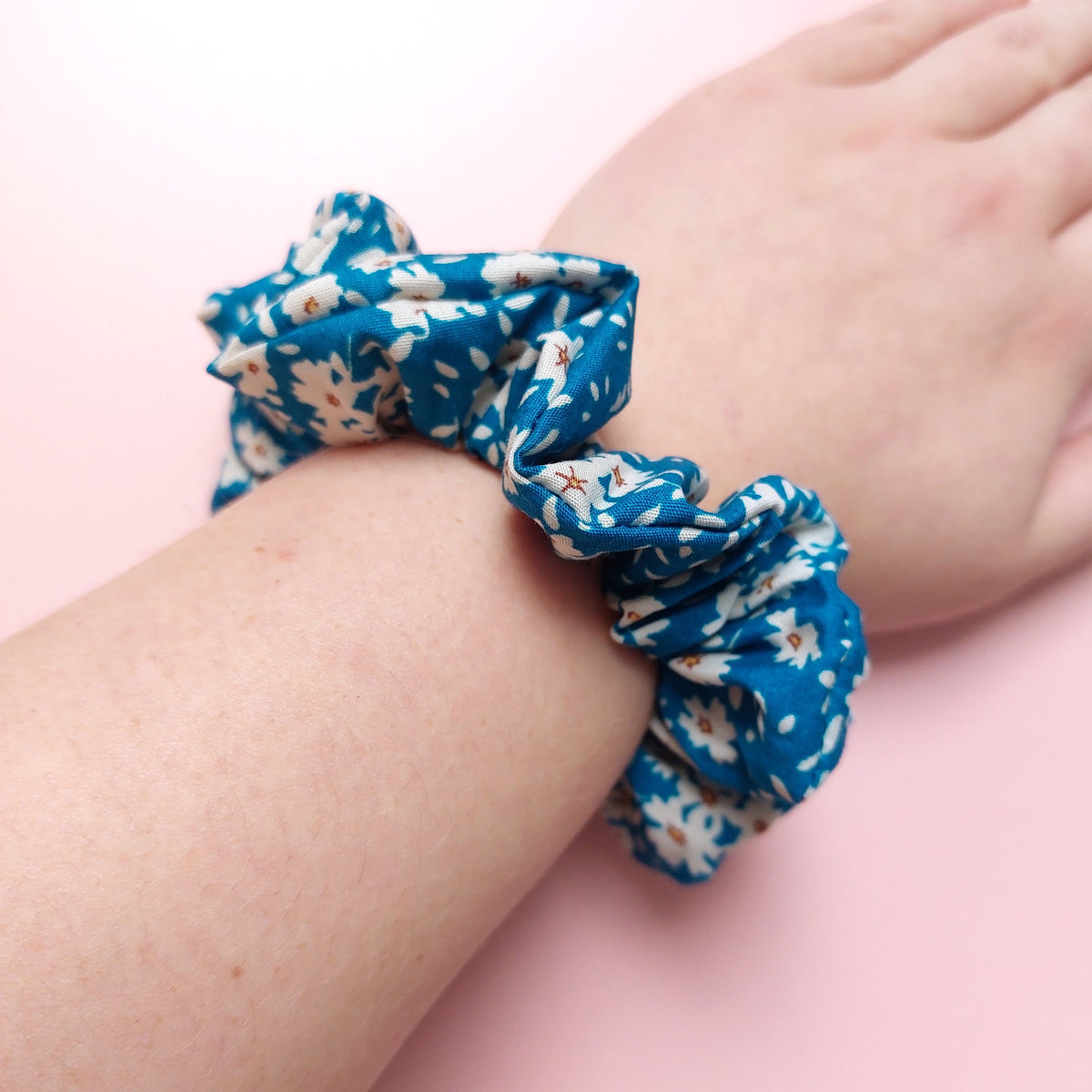 Blue hair scrunchie with ditsy off-white flowers