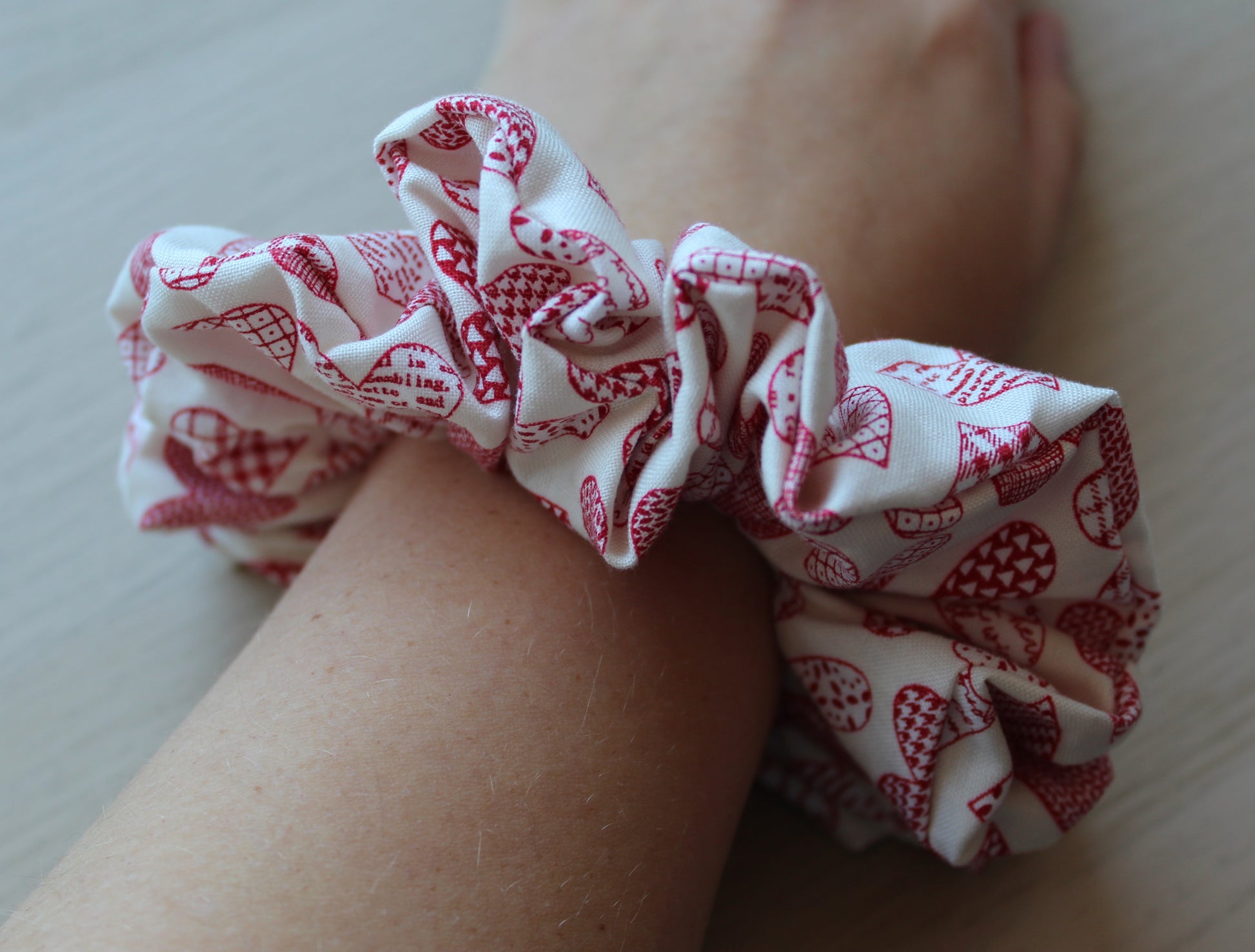 Oversized scrunchie with red heart design