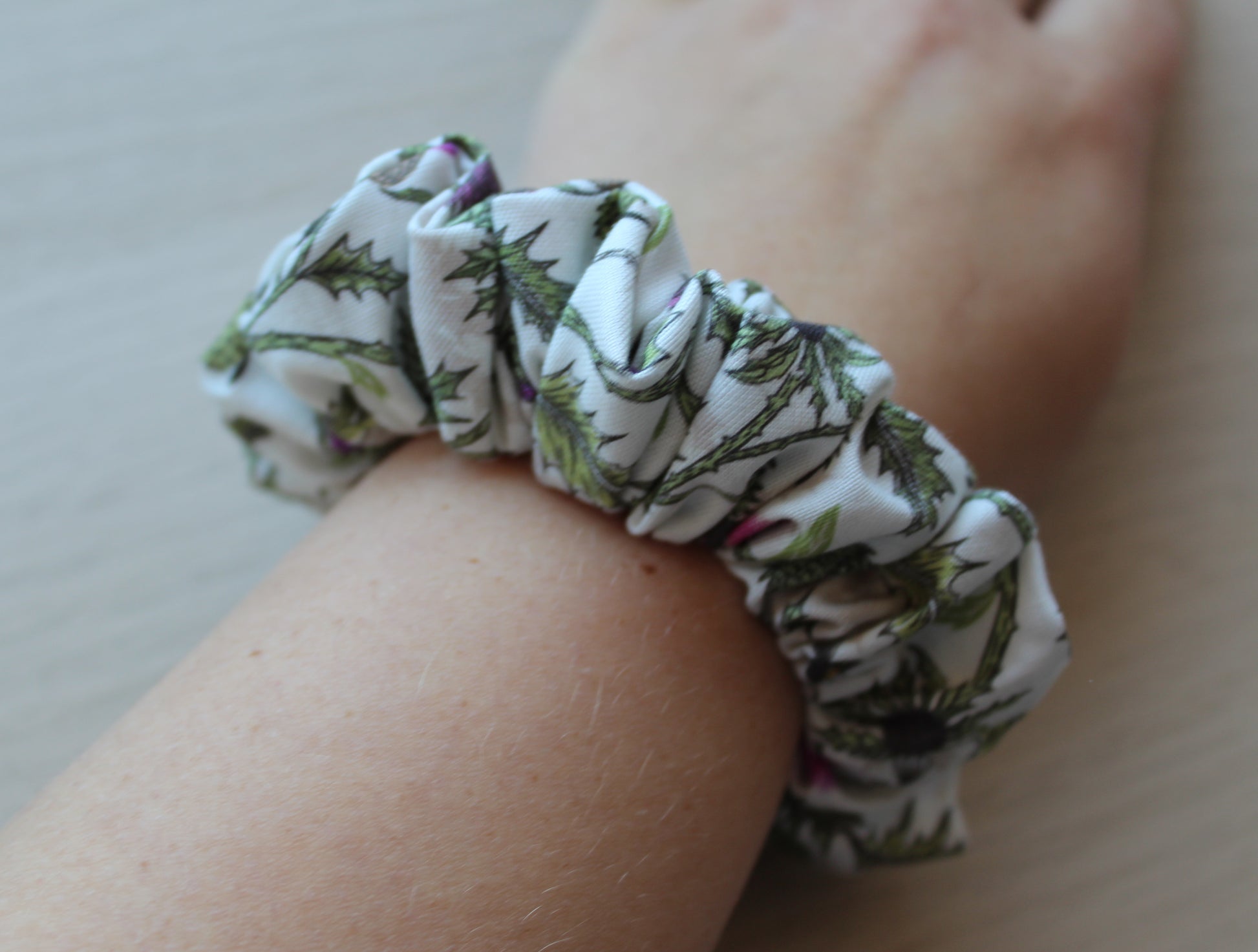 Scrunchie with thistle design