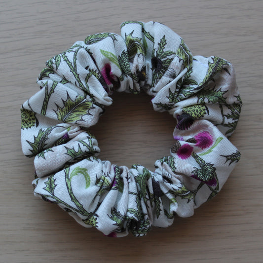 Scrunchie with thistle pattern