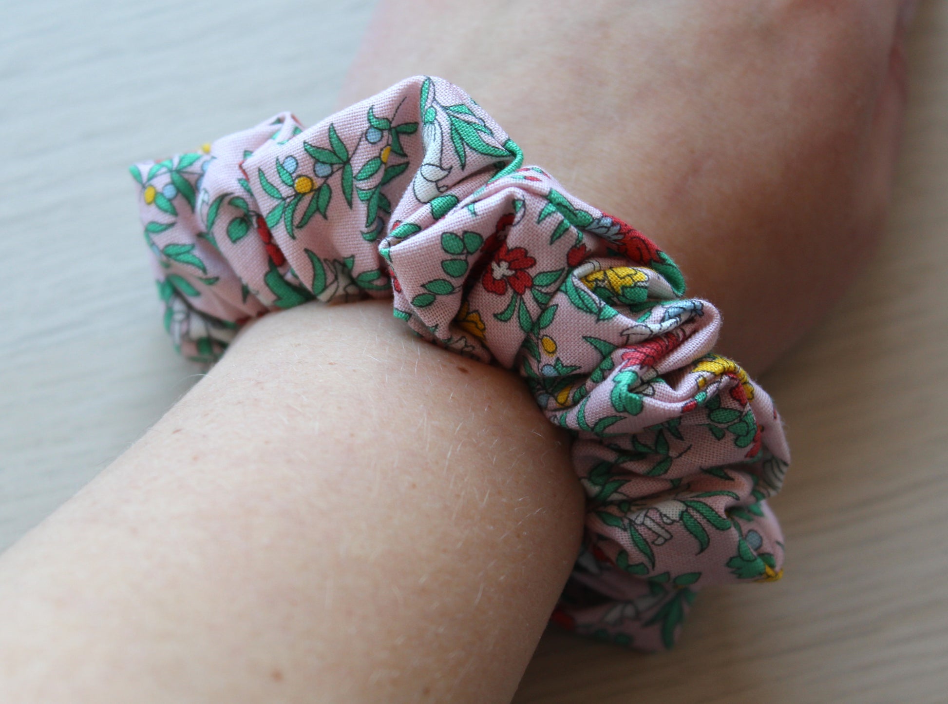 Floral pink scrunchie using Liberty 