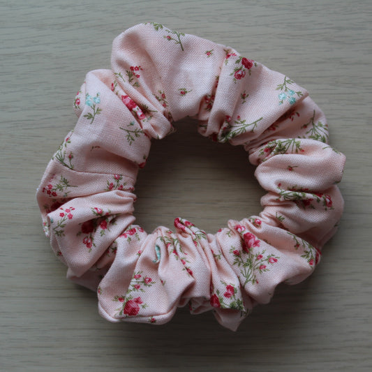 Vintage pink floral scrunchie