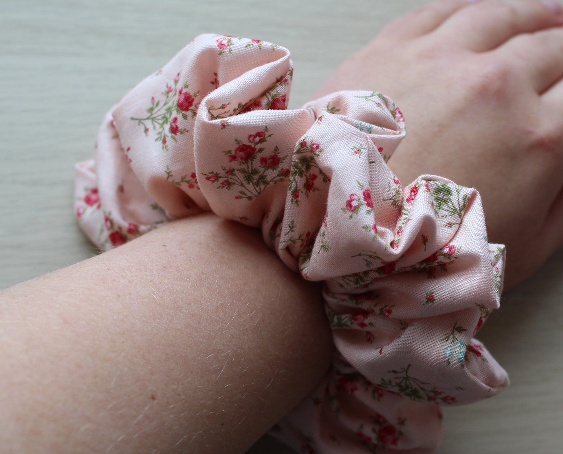 Ditsy pink vintage floral scrunchie oversized