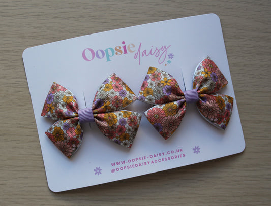 Vintage autumnal floral bow clips