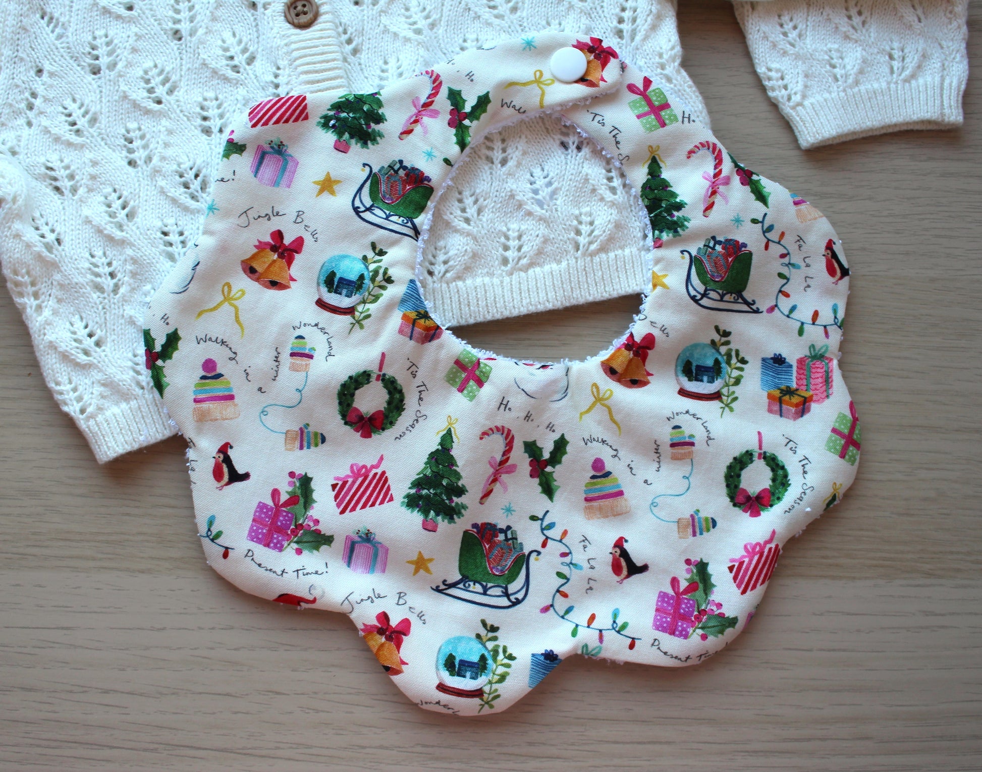 Scallop baby bib in Christmas vintage print
