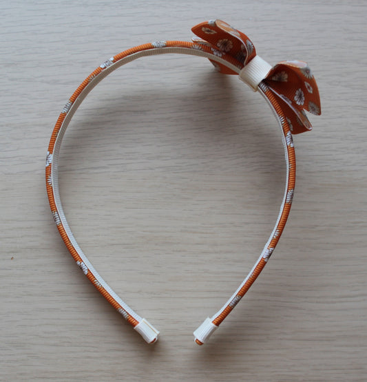 Headband with bow 