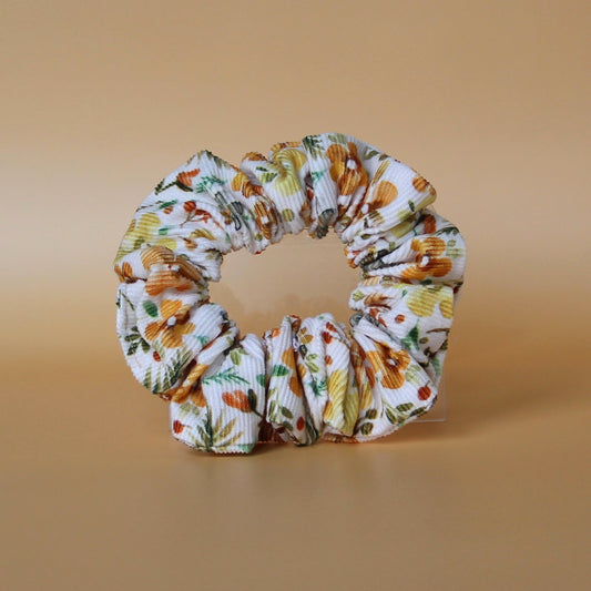 Floral patterned scrunchie in cord fabric