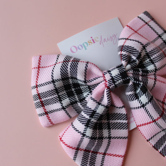 Plaid tartan hair bow in black and pink