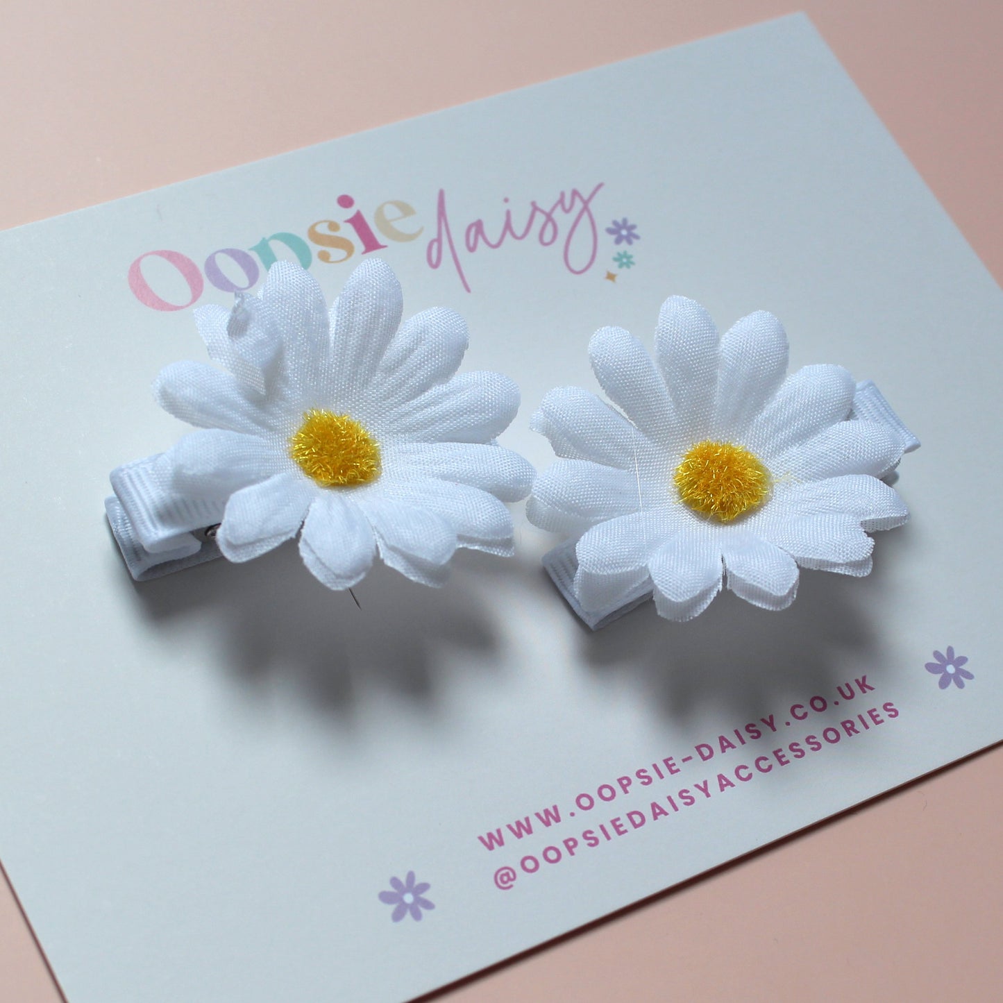 White daisy hair clips