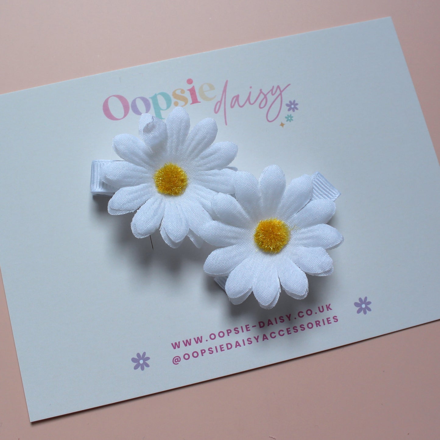 White daisy hair clips