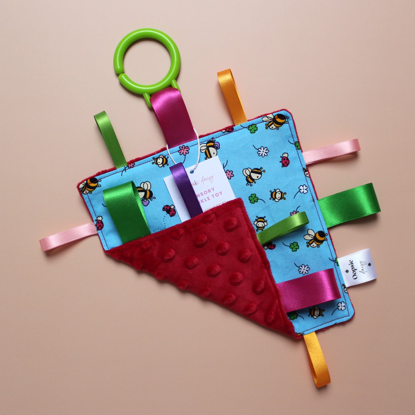 Sensory crinkle baby tag toy with bee pattern
