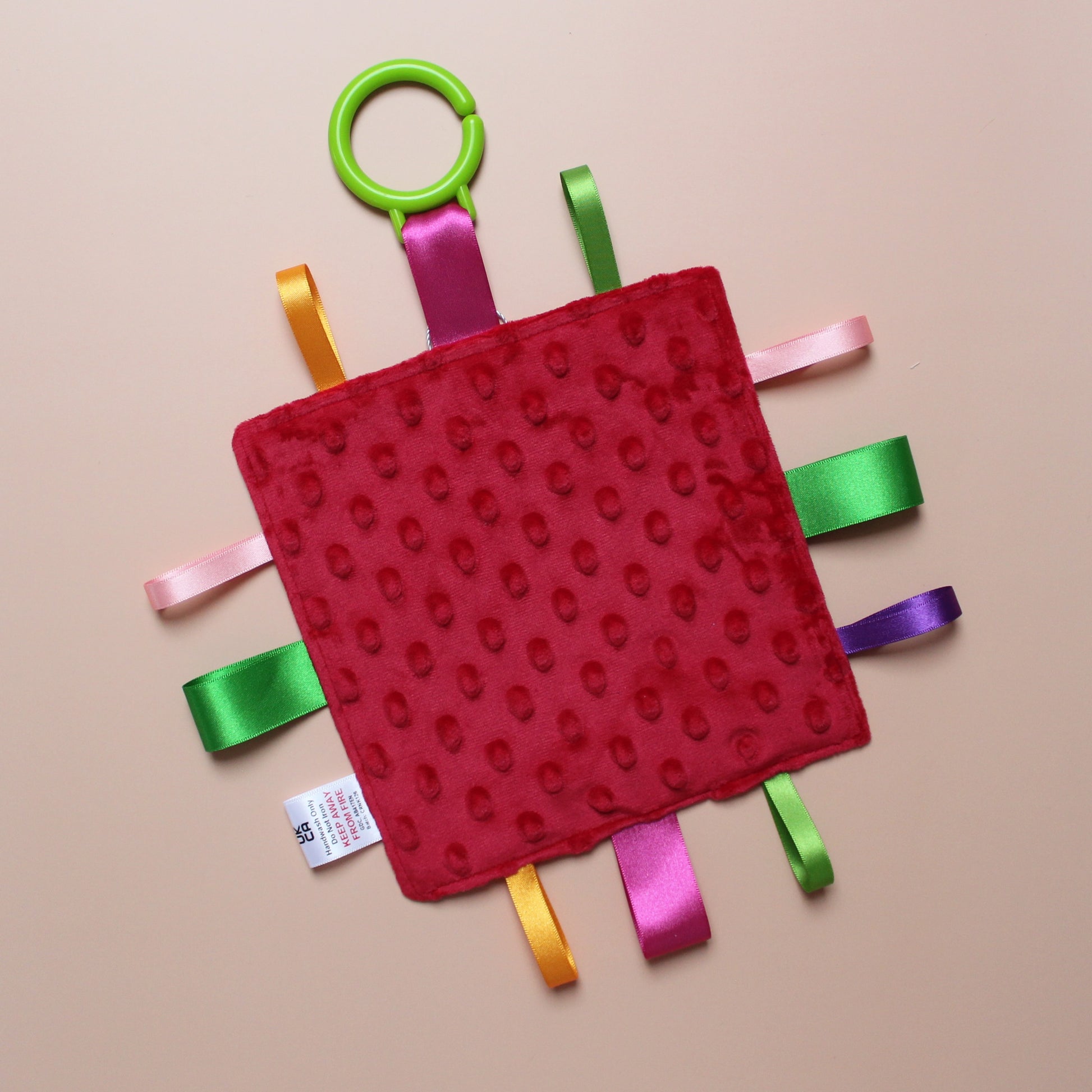 Sensory crinkle baby tag toy with bee pattern